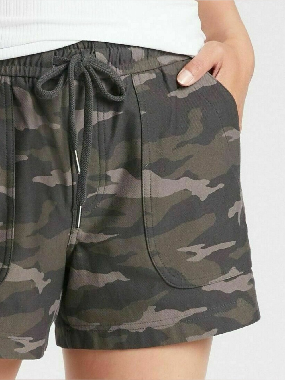 Athleta Camo Farallon Shorts - Size 0
